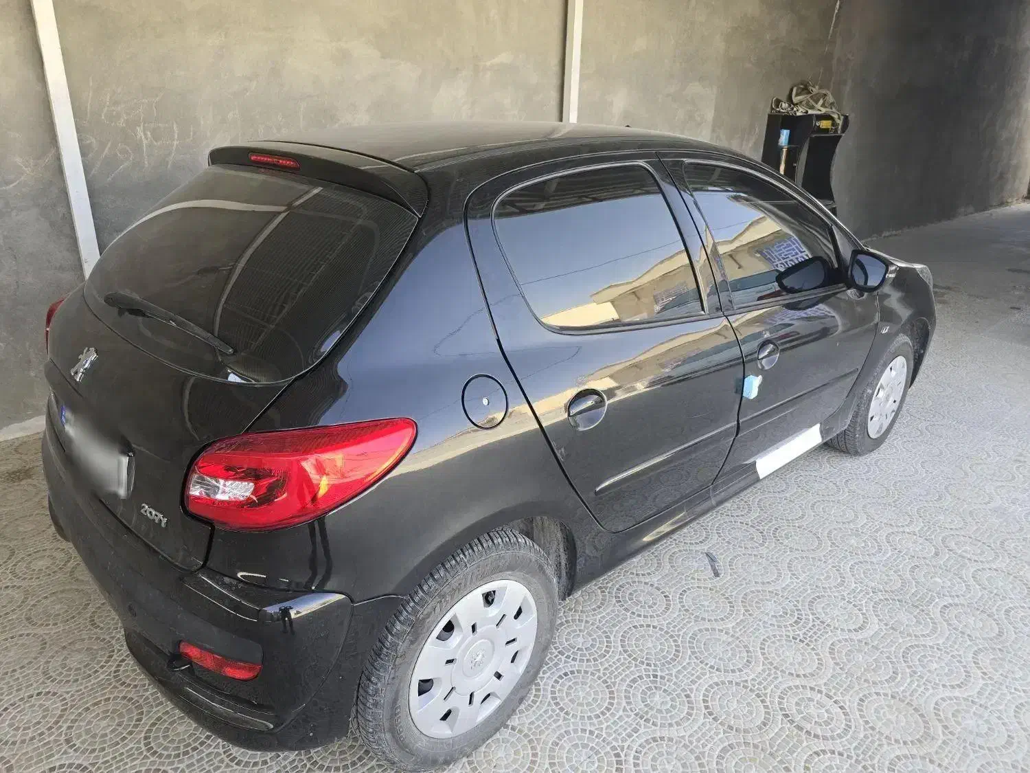 207 مشکی فرمان هیدرولیک 1402|خودرو سواری و وانت|آبدان, |دیوار