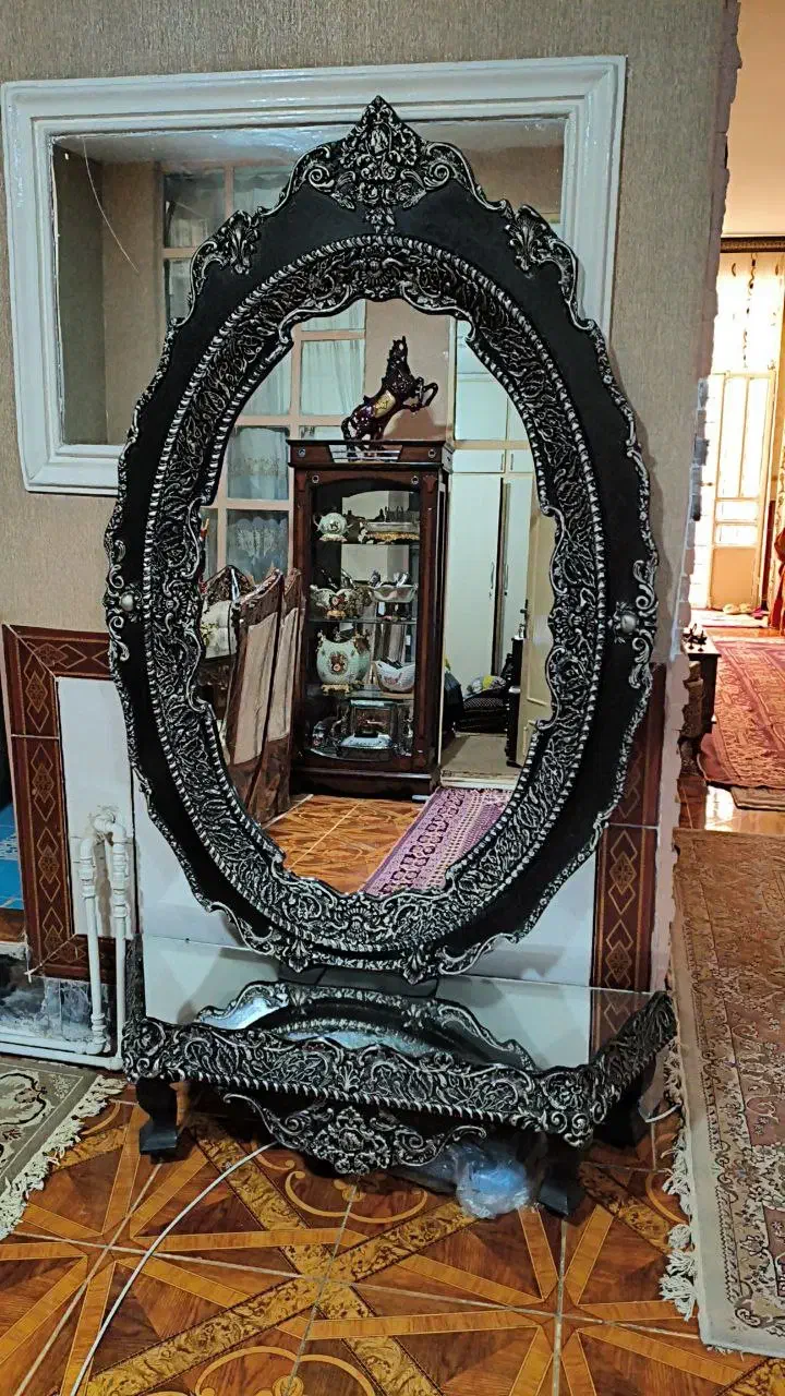 آینه و شمعدان نو|آینه|خرمآباد, |دیوار