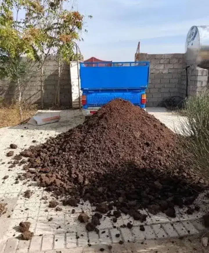 کود گاوی درجه یک مرغوب برای باغات پربار|خدمات باغبانی و درختکاری|مشهد, سازمان آب|دیوار