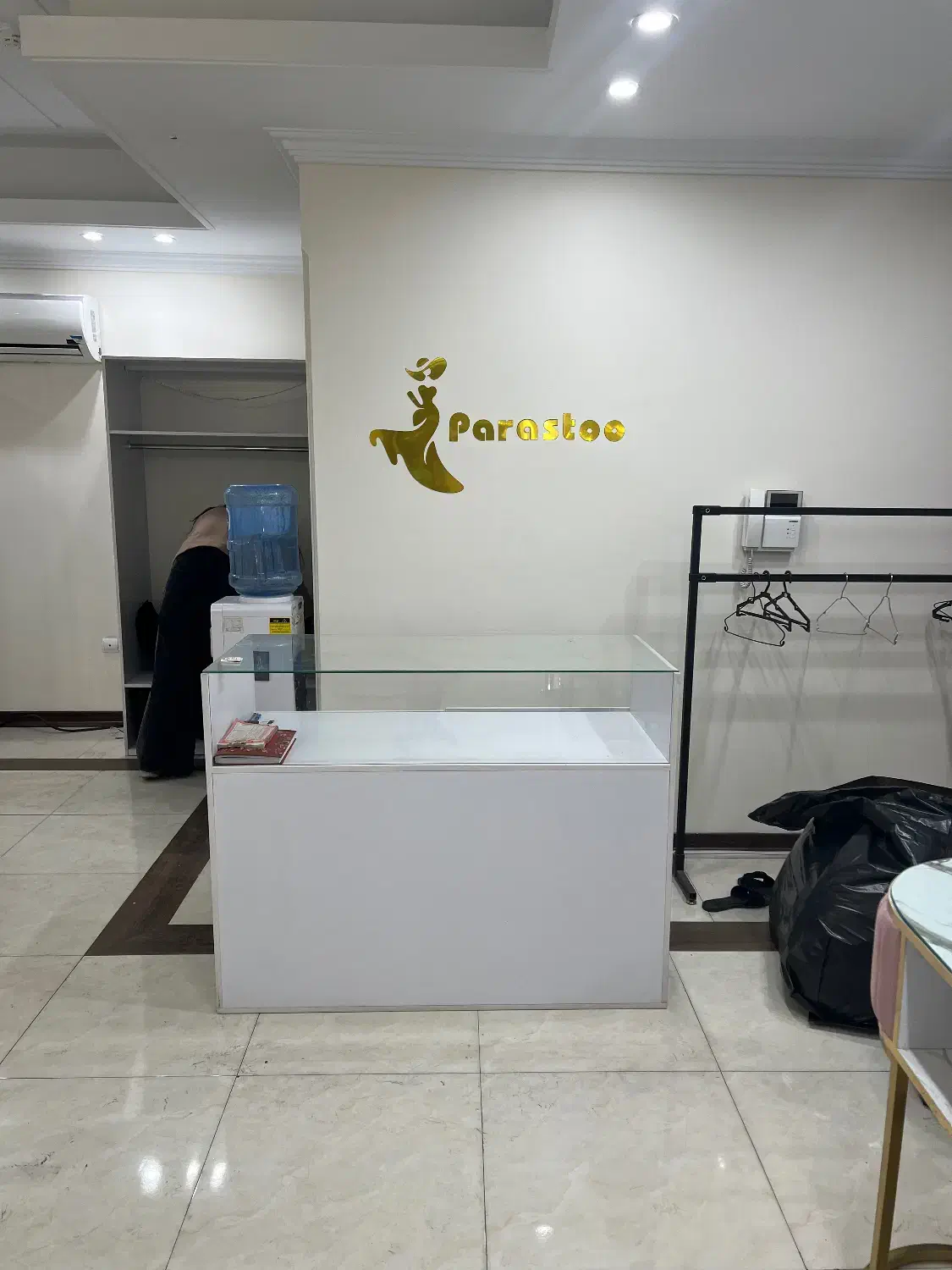 کل کمد وقفسه ۵تیکه|کتابخانه، شلف، قفسه‌های دیواری|تهران, پرستار|دیوار