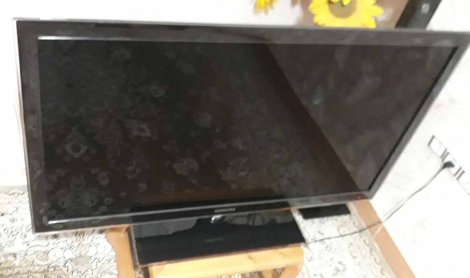 تلویزیون ال ای دی سامسونگ|تلویزیون و پروژکتور|رشت, منظریه|دیوار