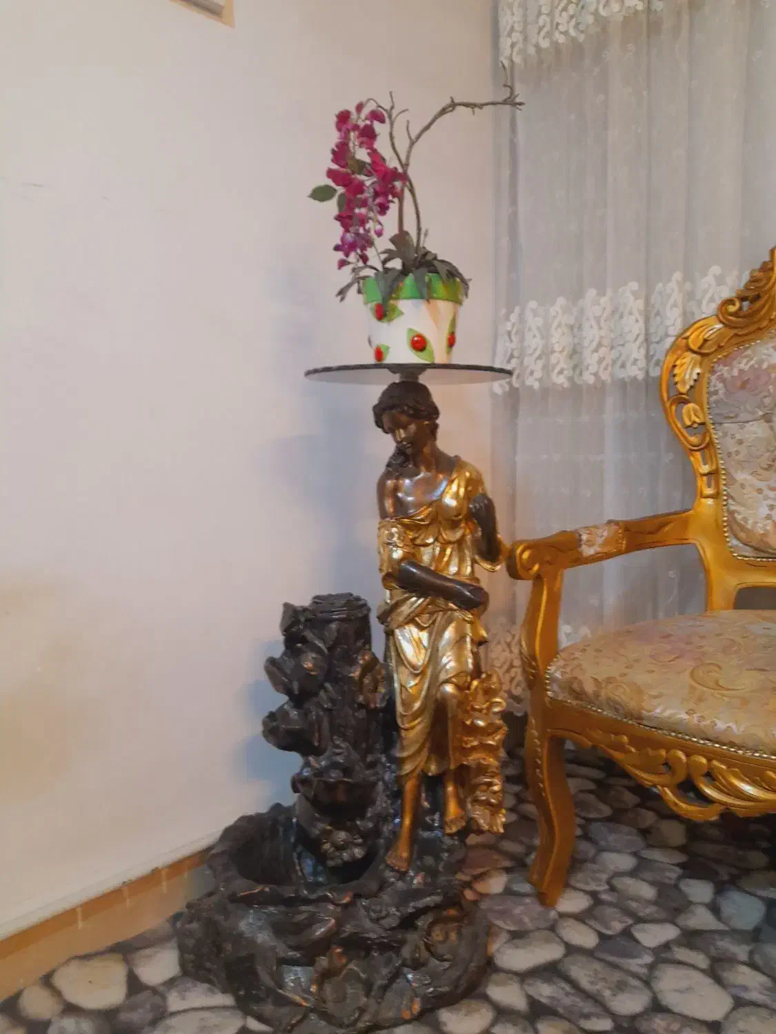 مجسمه دکوری زیبای کنار سالنی|مجسمه، تندیس، ماکت|ری, سیزده آبان|دیوار