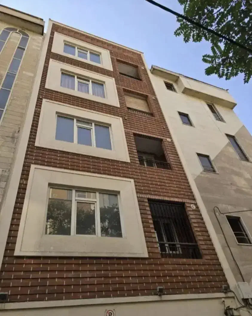 واحد۵۱متری/غرق‌نور