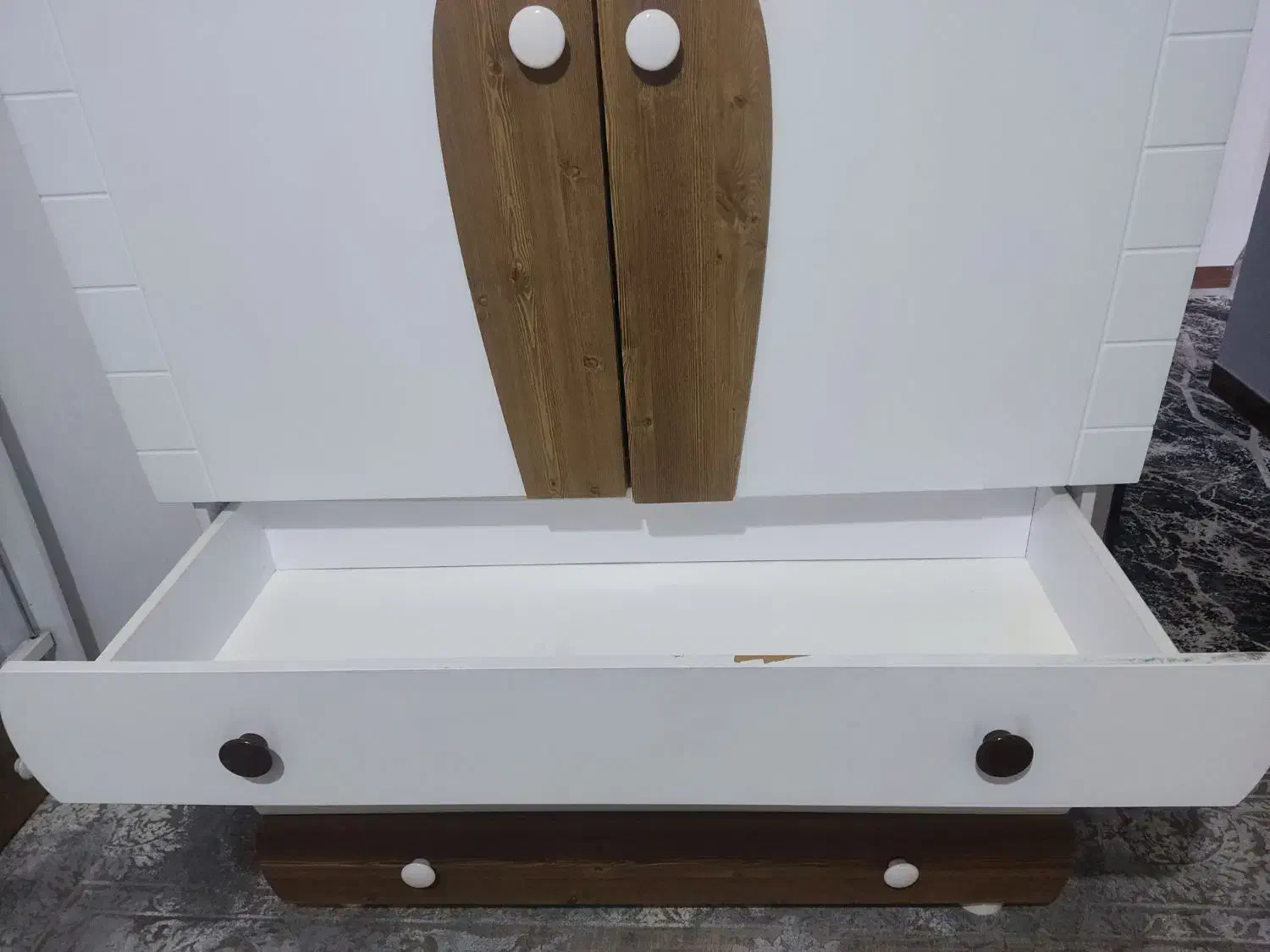 کمد طرح کلبه ۴کشو بزرگ و جادار|جاکفشی، کمد، دراور|خرم‌آباد (تنکابن), |دیوار