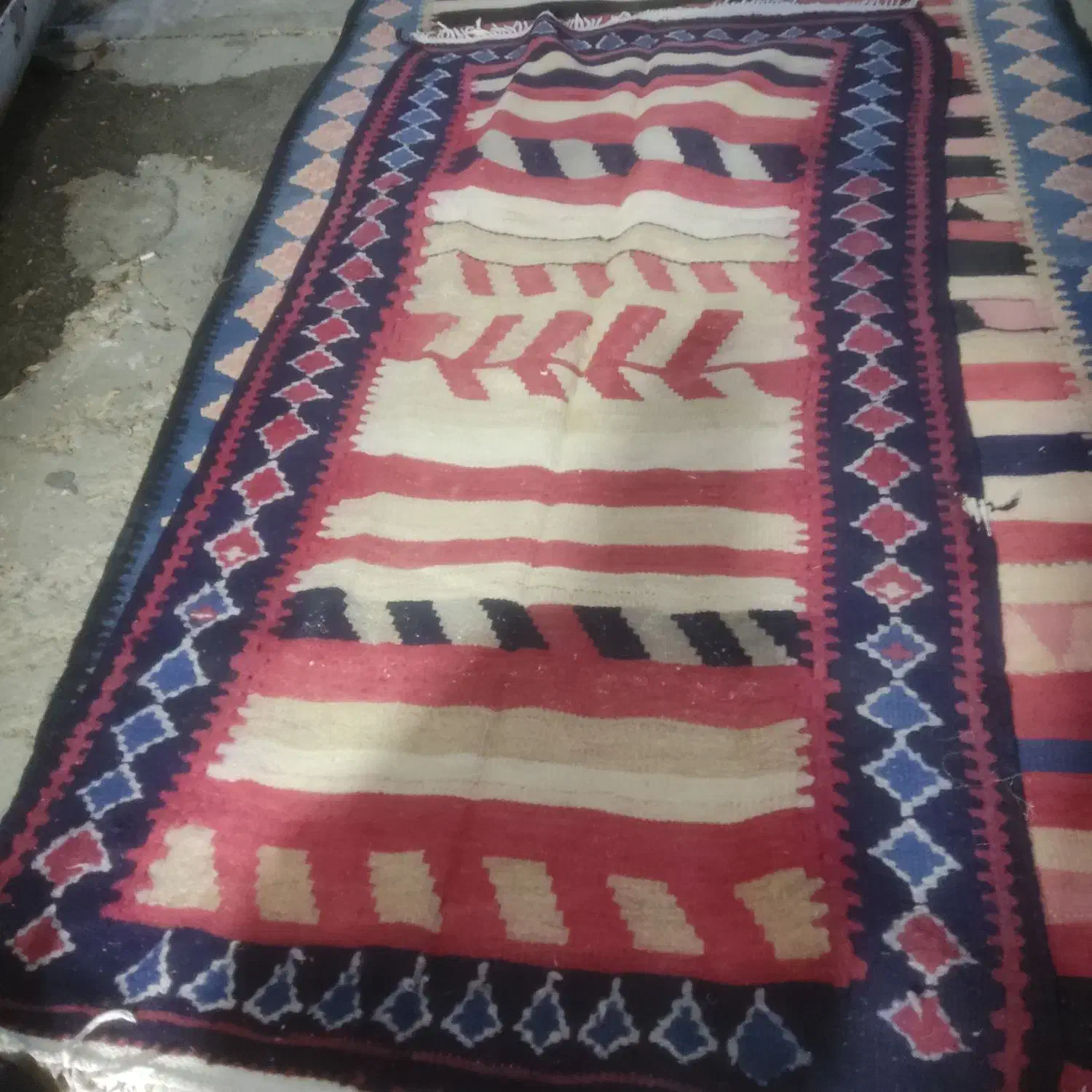 دو عدد گلیم قدیمی|گلیم، جاجیم، گبه|بیجار, |دیوار