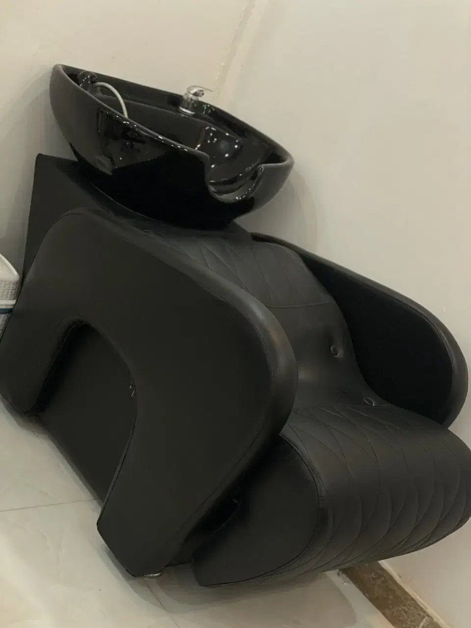 سرشور نو/ سرامیکی/ زیرقیمت|آرایشگاه و سالن‌های زیبایی|آمل, |دیوار