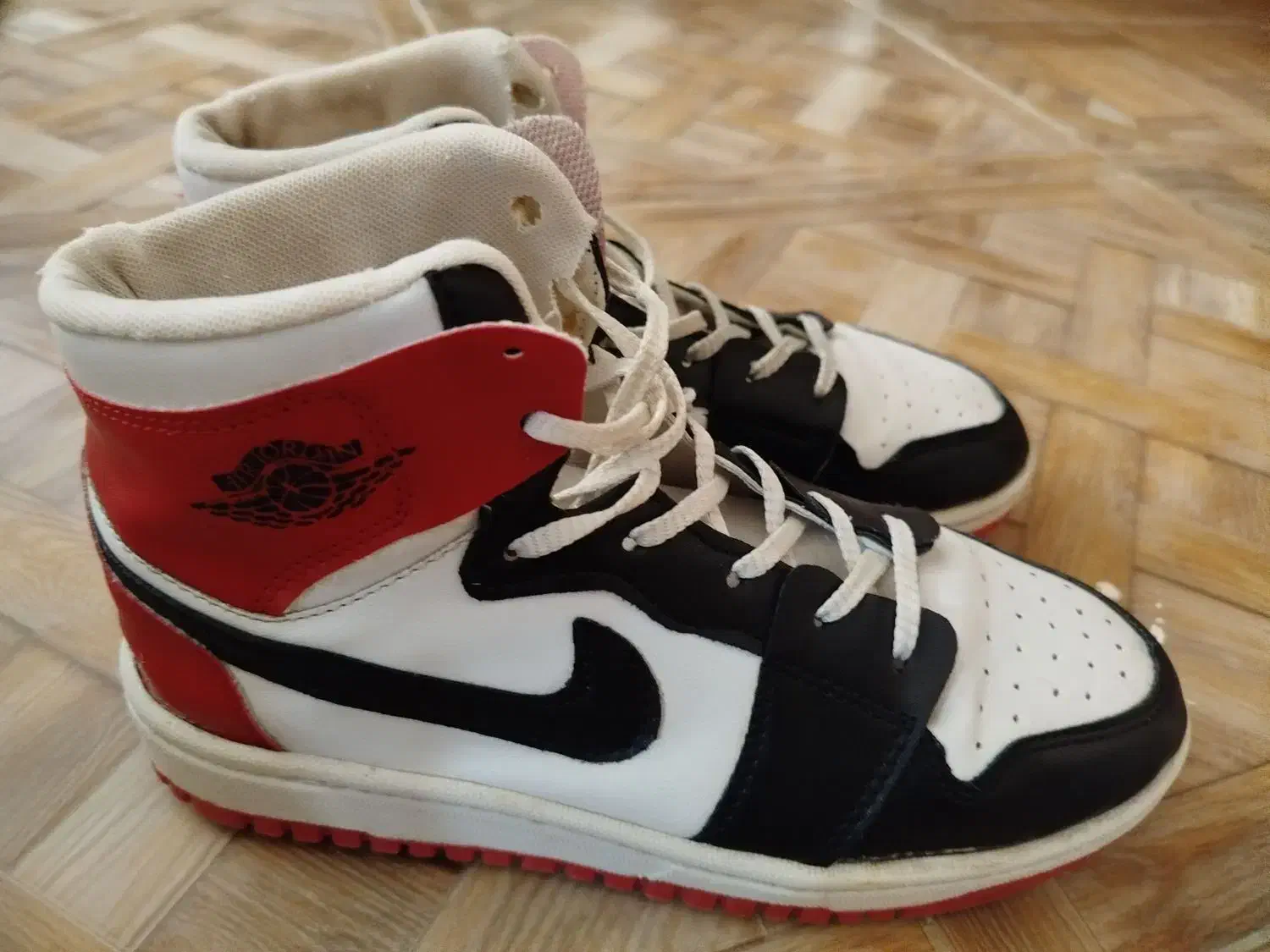 کفش جردن قرمز پسرانه سایز ۳۹تا۴۰|کیف، کفش، کمربند|بندر امام خمینی, |دیوار