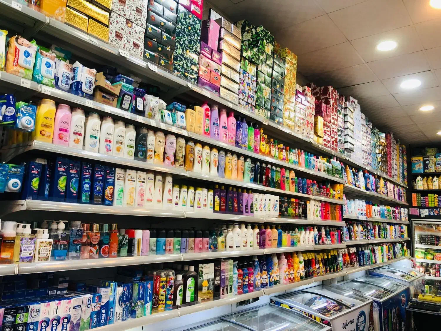 نیرو خانم و آقا ساده و ماهر سوپرمارکت با جای خواب|استخدام خدمات فروشگاه و رستوران|تهران, هفت حوض|دیوار