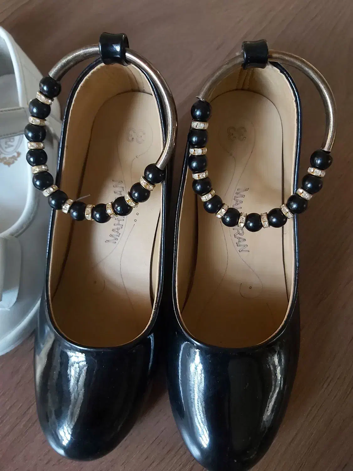 دو جفت کفش مهمانی بچه گانه در حد نو|کفش و لباس بچه|تهران, فرمانیه|دیوار