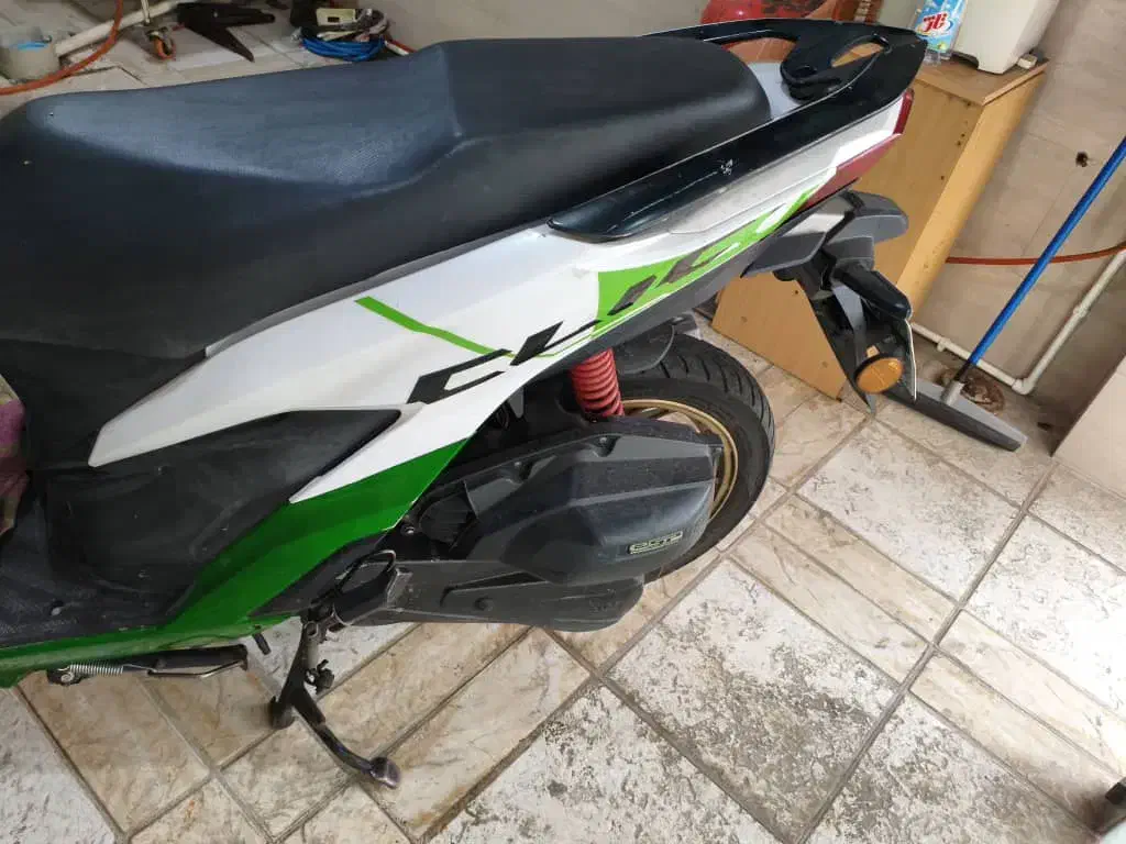 موتورکیلیک150|موتورسیکلت|رشت, دباغیان|دیوار