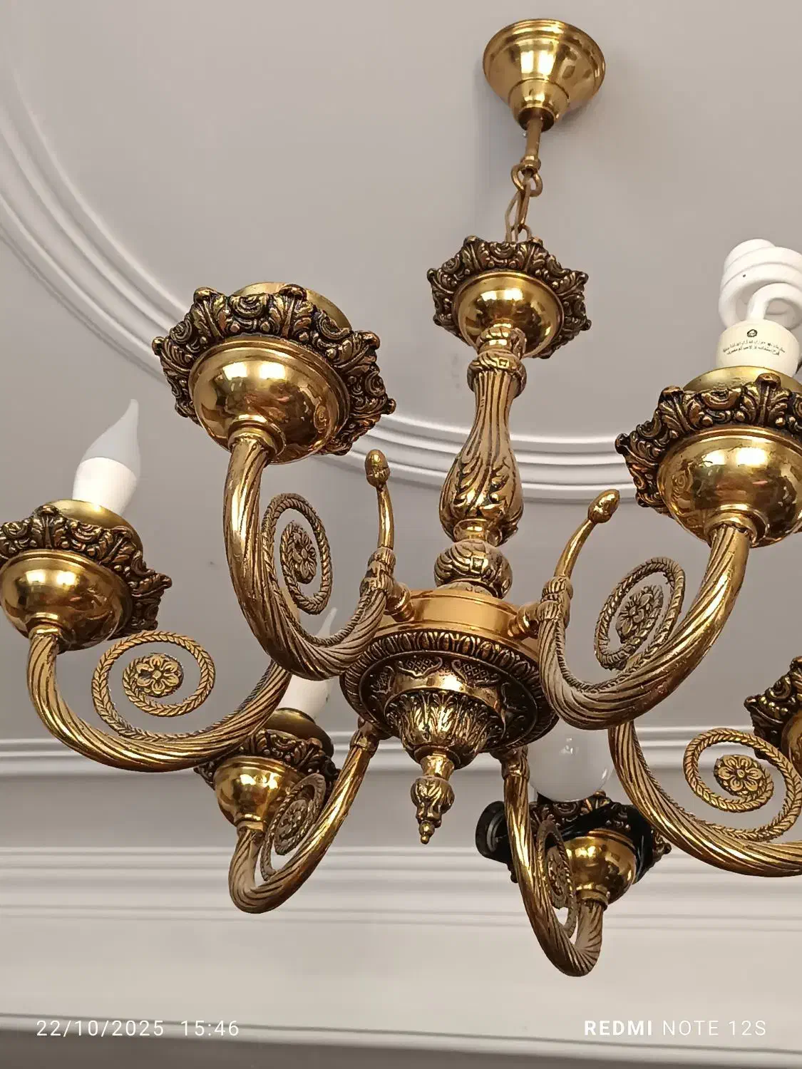 دو عدد لوستر برنز قدیمی سنگین سیاه قلم|لوستر و چراغ آویز|تبریز, |دیوار