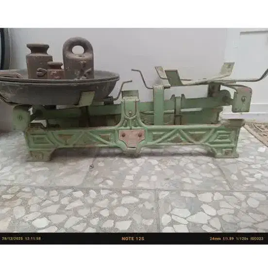 ترازو|کلکسیون اشیاء عتیقه|قم, علی آباد سعدگان|دیوار