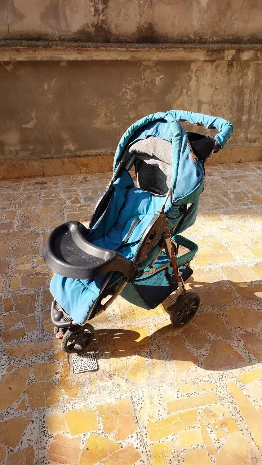 کالسکه سه چرخ|کالسکه و لوازم جانبی|فومن, |دیوار