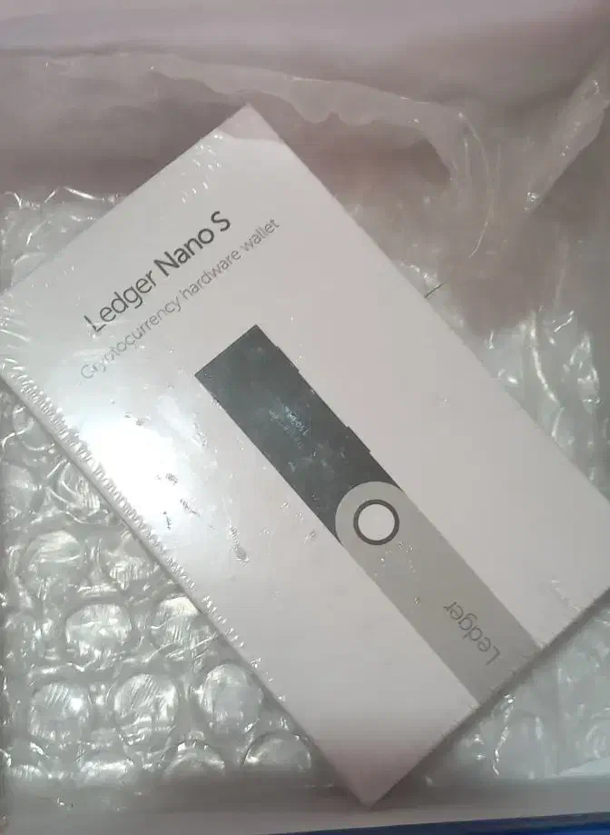 کیف ارزدیجیتال Ledger Nano S|قطعات و لوازم جانبی رایانه|ابریشم, |دیوار