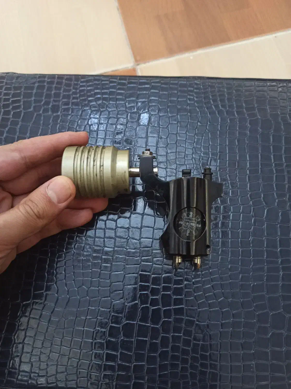 دستگاه تاتو گان و روتاری به همراه ترانس و کیف|آرایشی، بهداشتی، درمانی|باغستان, |دیوار