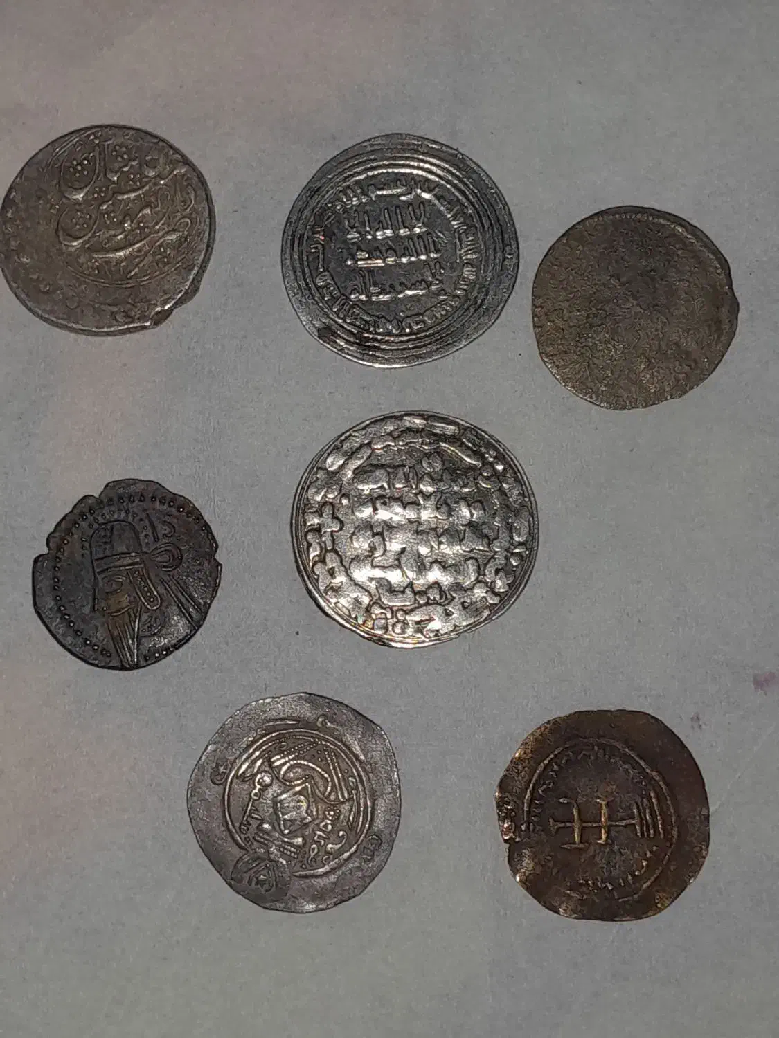 سکه های قدیمی ساسانی قاجاری اسلامی|کلکسیون اشیاء عتیقه|شیراز, لاله|دیوار