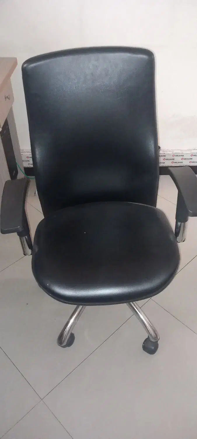 صندلی اداری مدل نیو|صندلی و نیمکت|اندیشه, اندیشه فاز ۱|دیوار