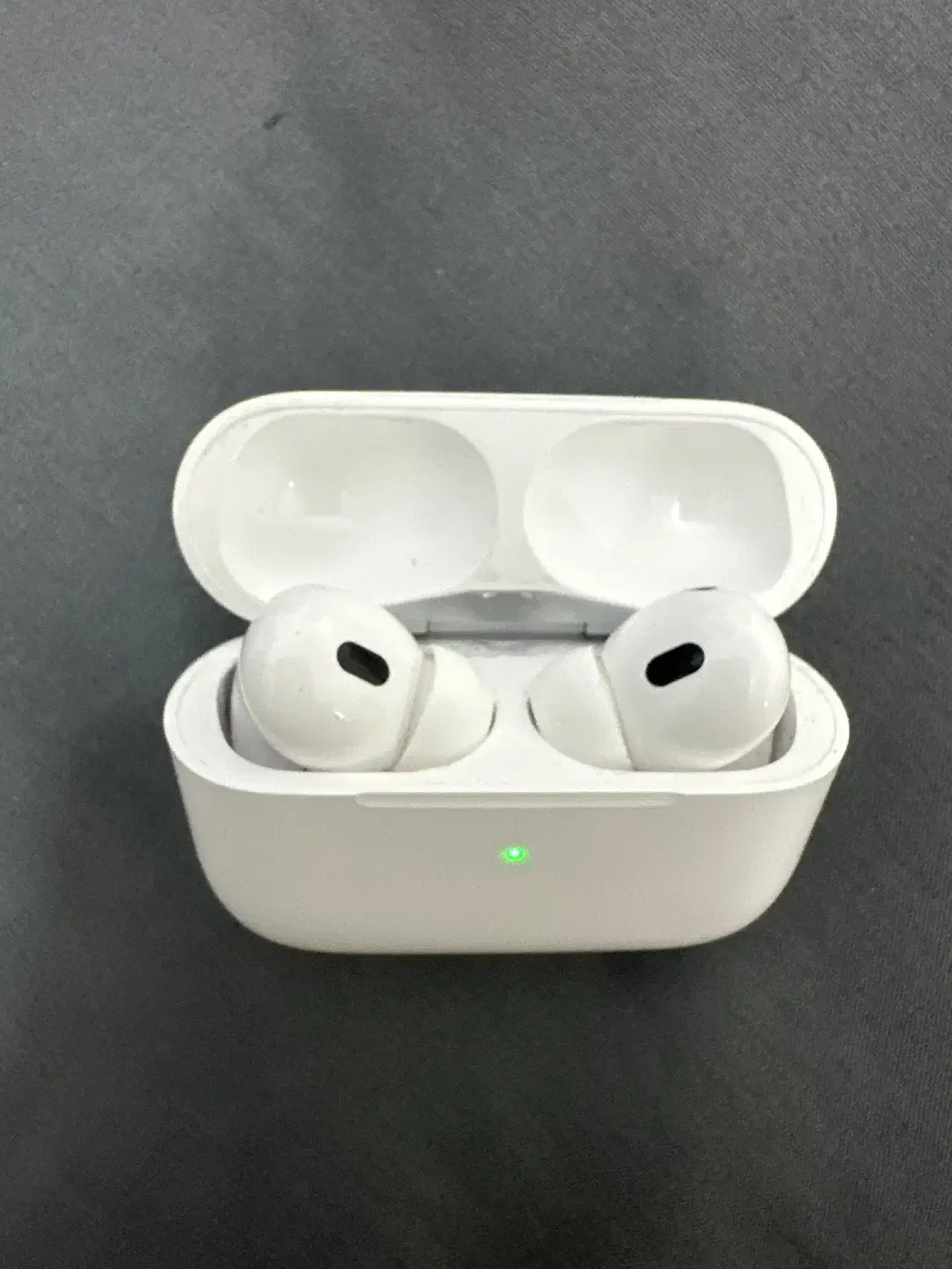 ایرپاد پرو نسل ۲ تمیز و کمکارکرد، مثل نو|لوازم جانبی موبایل و تبلت|اصفهان, خلجا|دیوار