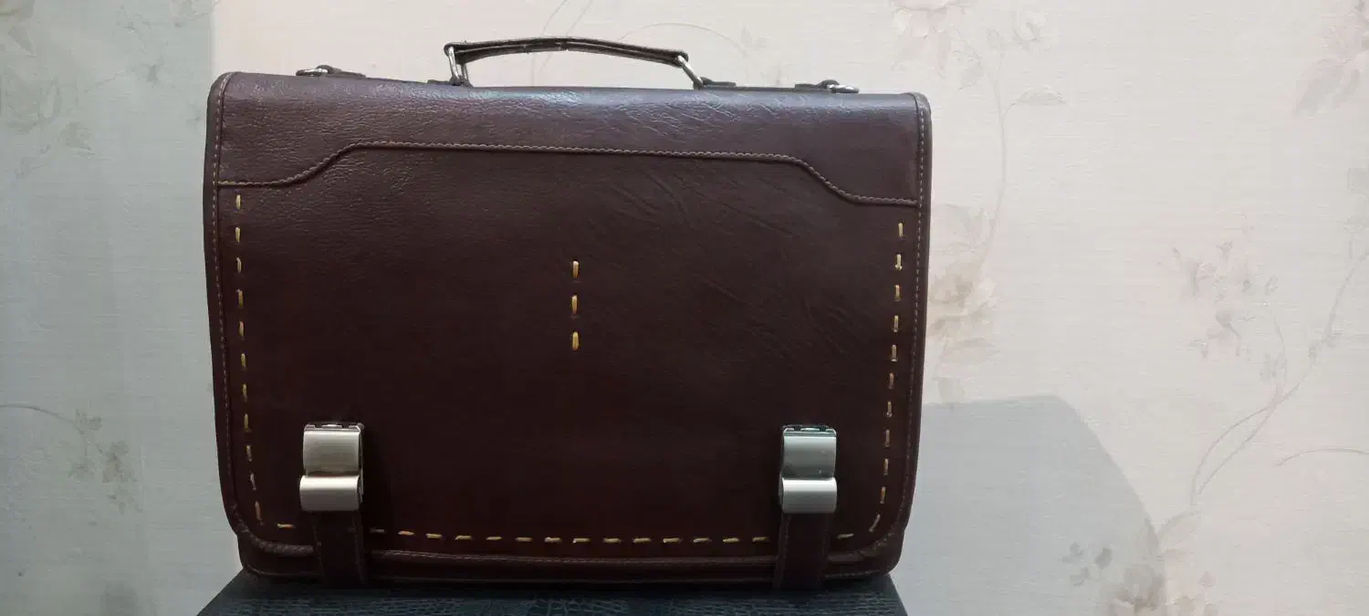 دو عدد کیف اداری چرمی نو|کیف، کفش، کمربند|اراک, |دیوار