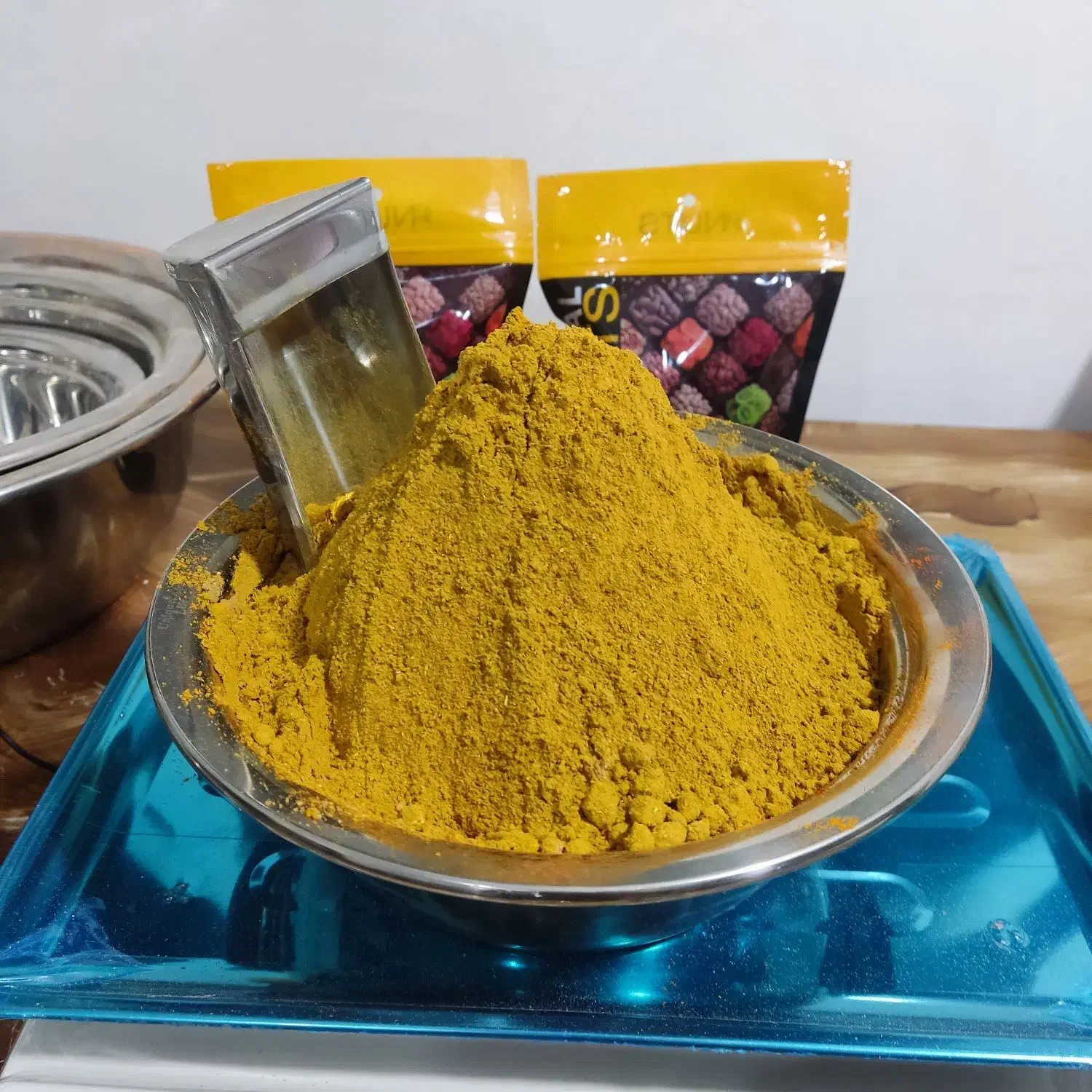 فروش عمده ادویه پاچینی شیرازی حرفه ای|عمدهفروشی|شیراز, غدیر جنوبی|دیوار