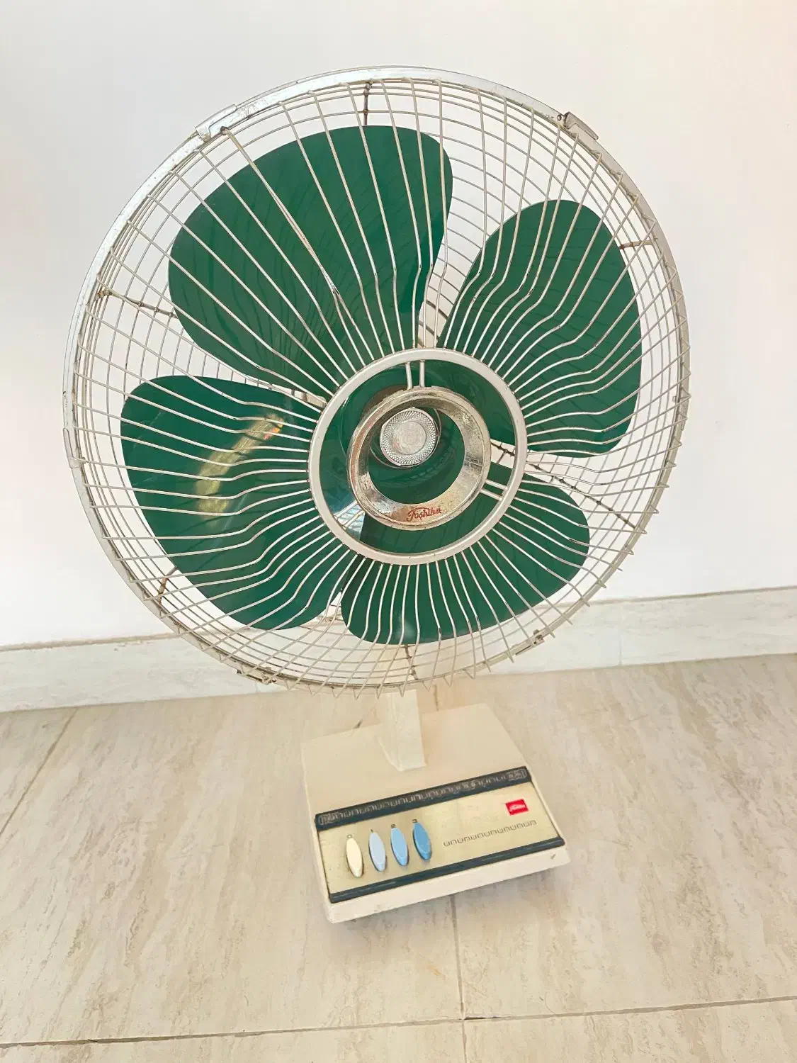 پنکه آنتیک توشیبا ژاپن|پنکه و تصفیه‌کنندهٔ هوا|رودسر, |دیوار