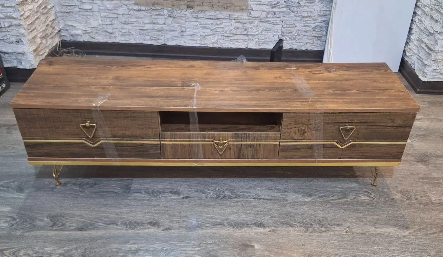 میزتلویزیون|میز تلویزیون|رشت, چمارسرا|دیوار