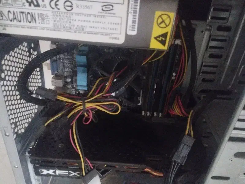 کامپیوتر|رایانه رومیزی|مشهد, کشف|دیوار