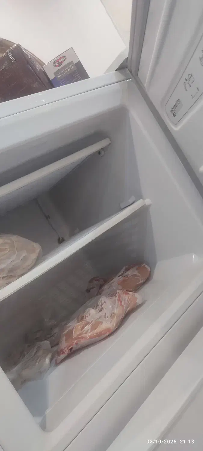 فوش یخچال امرسان در حد نو بدون خط و خش|یخچال و فریزر|ماسال, |دیوار