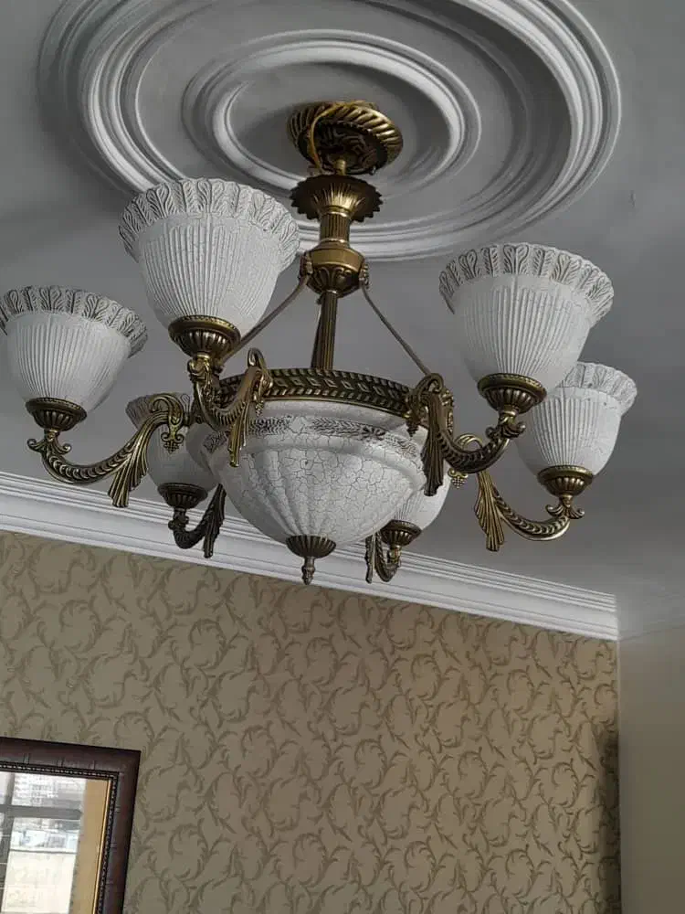 ۳ تا لوستر ۶ شاخه|لوستر و چراغ آویز|هشتگرد, فاز ۱ مهستان|دیوار