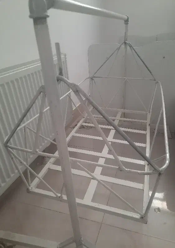 گهواره فلزی|اسباب و اثاث بچه|آباده, |دیوار