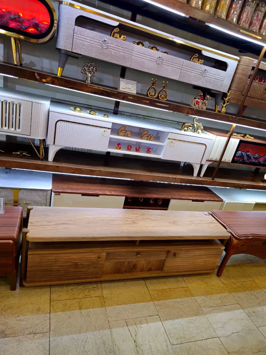 میز تلویزیون باراد اقساطی (یک سال)|میز تلویزیون|تبریز, |دیوار