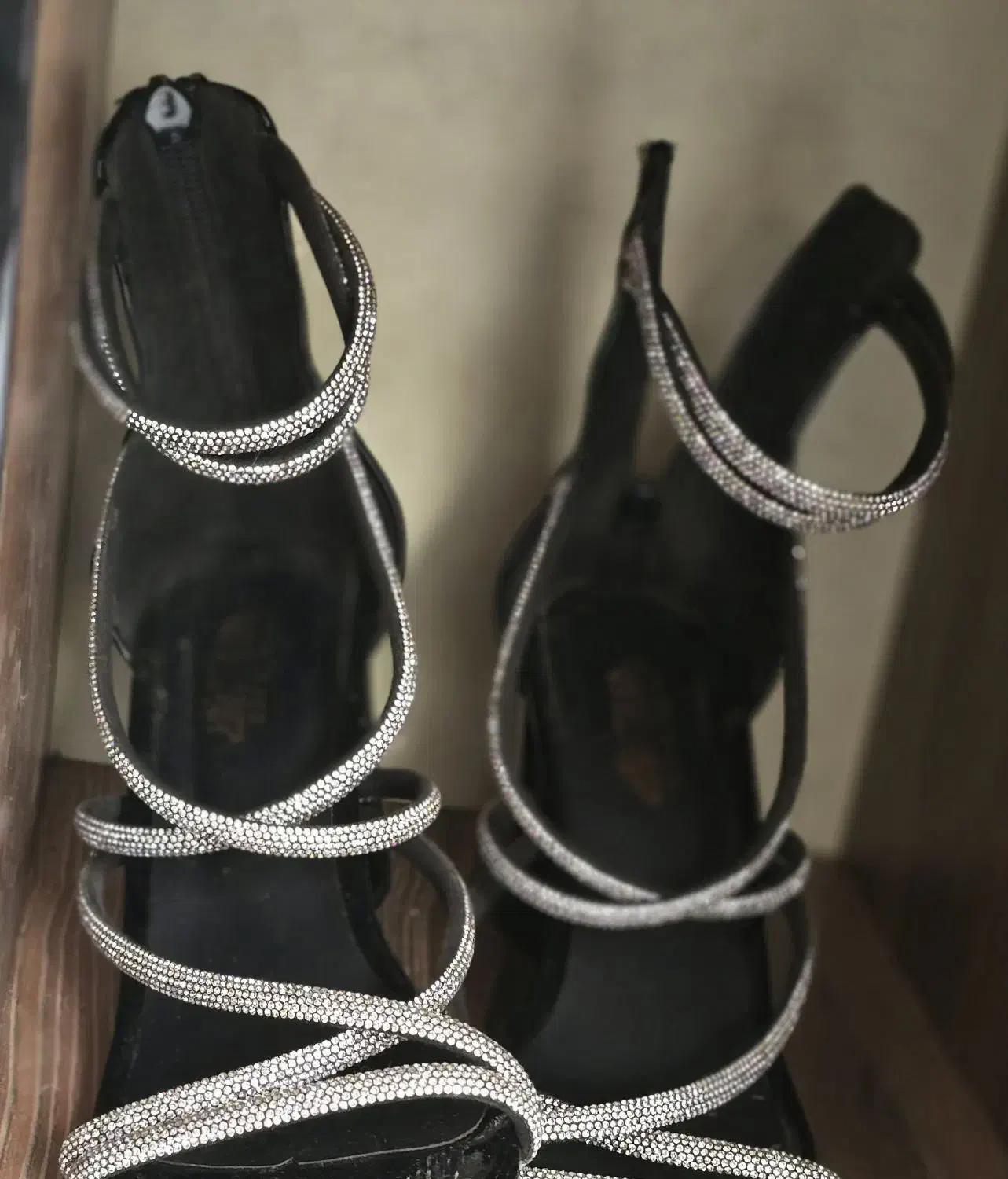 کفش مجلسی|کیف، کفش، کمربند|رشت, بلوار گیلان|دیوار