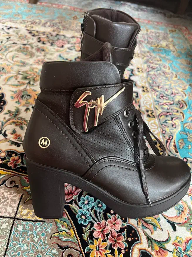 چکمه|کیف، کفش، کمربند|اصفهان, آزادان|دیوار