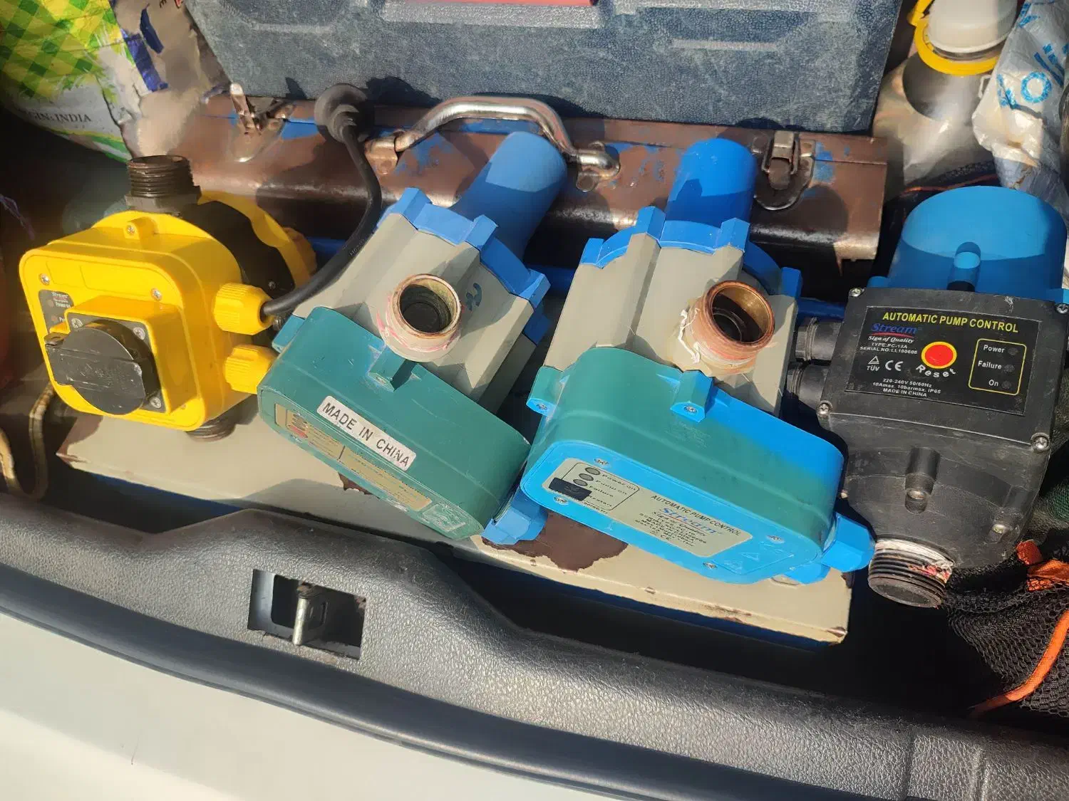 اتوماتیک پمپ آب(دیجیتال پمپ آب) و توالت فرنگی|مصالح و تجهیزات ساختمان|آستارا, |دیوار