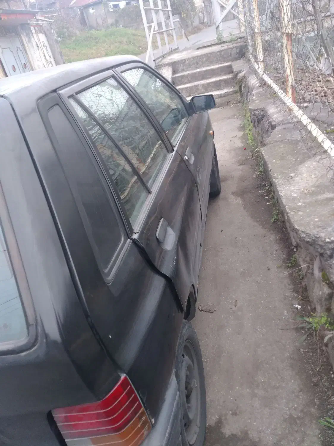 پراید هاچبک کره ایی ۸۳|خودرو سواری و وانت|رشت, دباغیان|دیوار