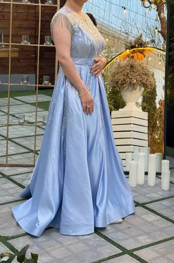 فروشی|لباس|آستارا, |دیوار