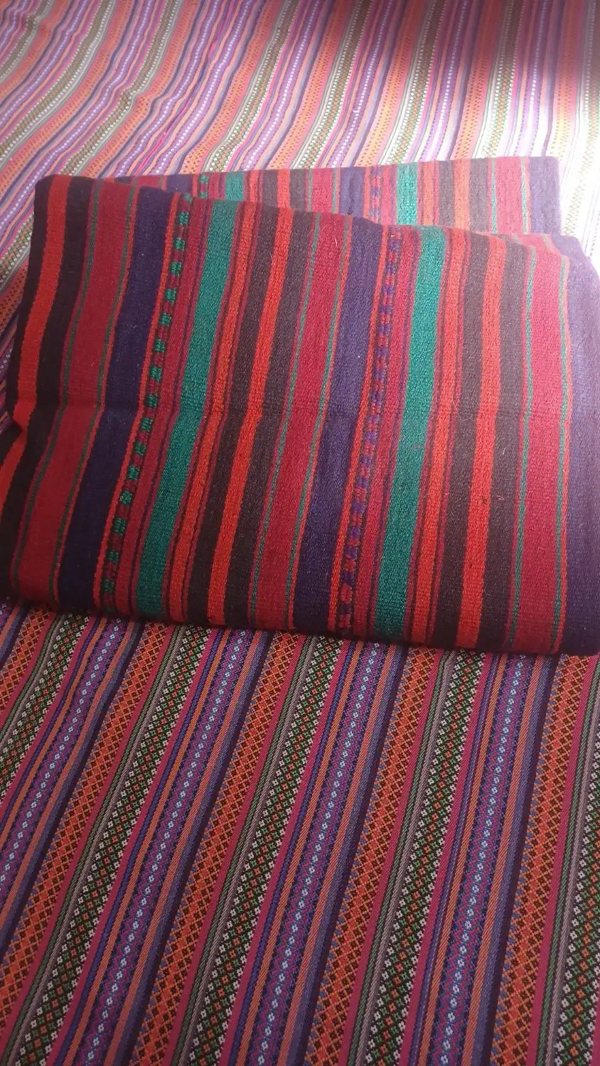 یک عدد جاجیم محلی و قدیمی  بفروش میرسد|گلیم، جاجیم، گبه|باسمنج, |دیوار