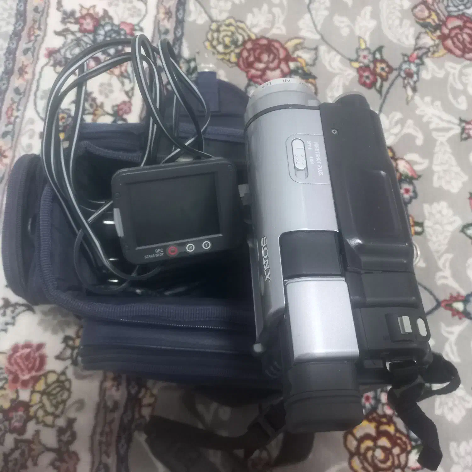 دوربین فیلمبرداری سونی ژاپن اورجینال مدل داخل عکس|دوربین عکاسی و فیلمبرداری|تهران, نارمک|دیوار