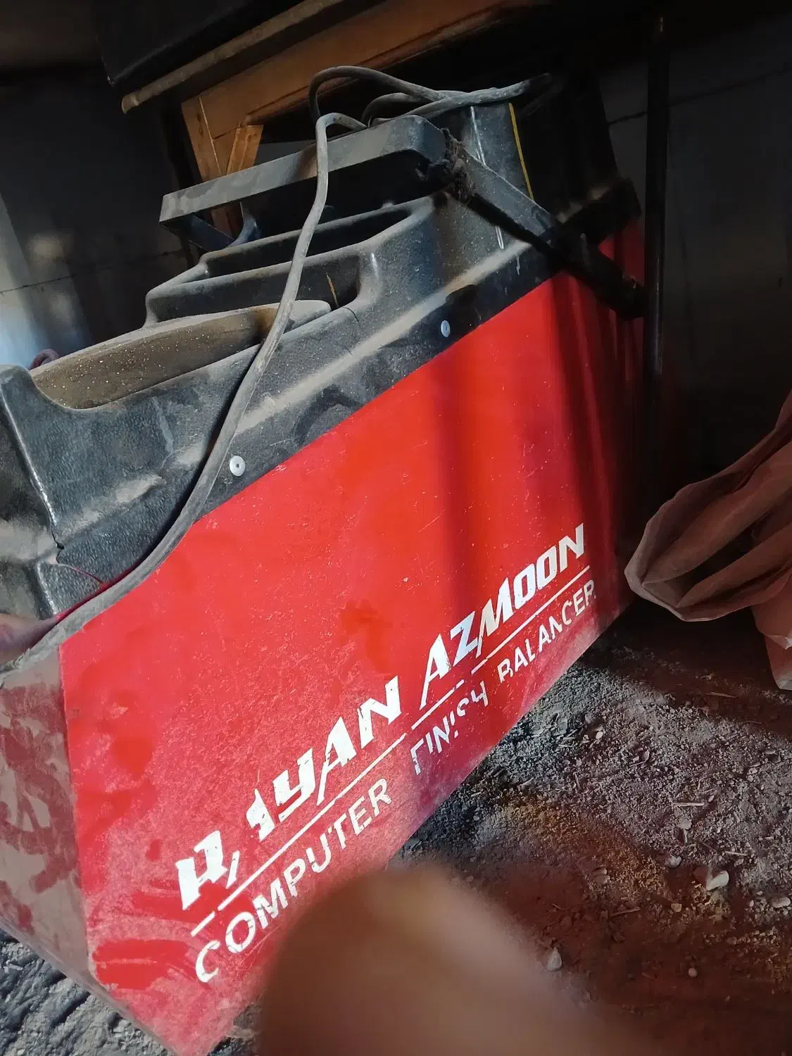 وسایل آپاراتی لاستیک درآر و..‌.|ماشین‌آلات صنعتی|داران, |دیوار