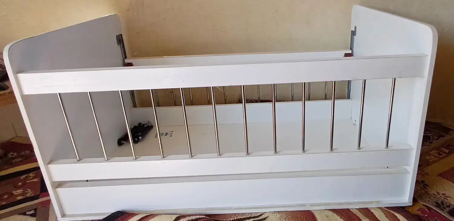 تخت کنار مادر یاتخت کودک گهواره|تخت و صندلی بچه|اصفهان, فیض|دیوار