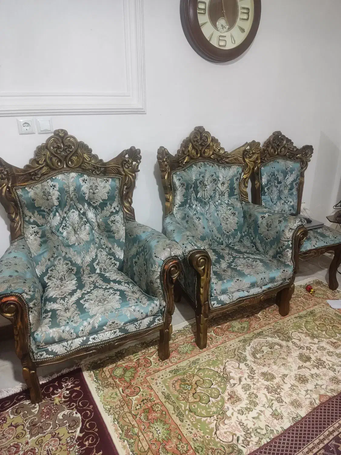 مبل سلطنتی|مبلمان خانگی و میز عسلی|رشت, عینک|دیوار