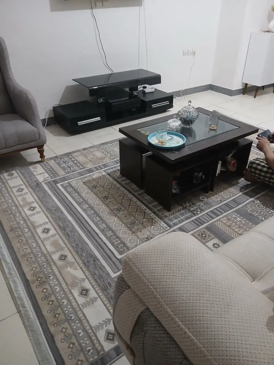 میز|مبلمان خانگی و میز عسلی|شهریار, شهریار|دیوار