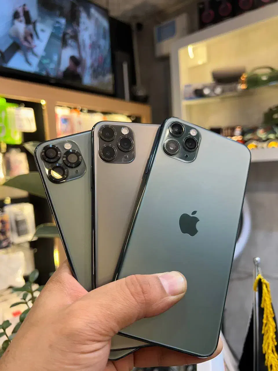 iphone 11promax حافظه 256 و 64 هر دو zaa|موبایل|نیشابور, امام خمینی|دیوار