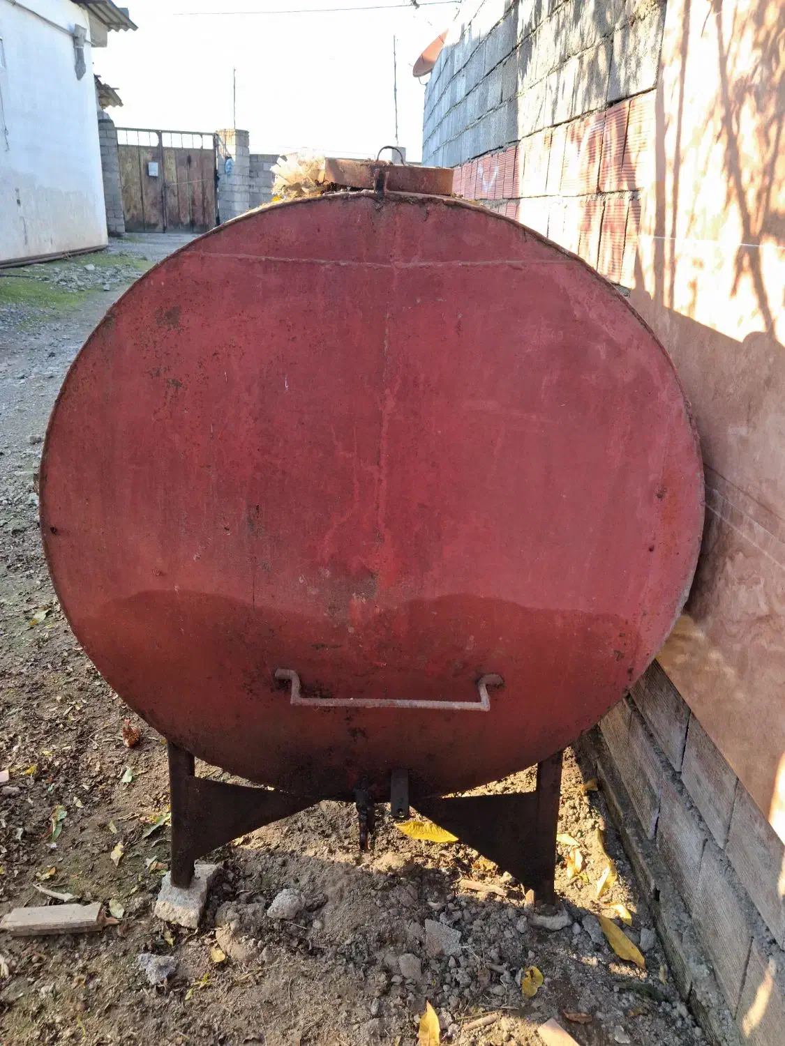 تانکر 2000 لیتری|مصالح و تجهیزات ساختمان|دابودشت, |دیوار