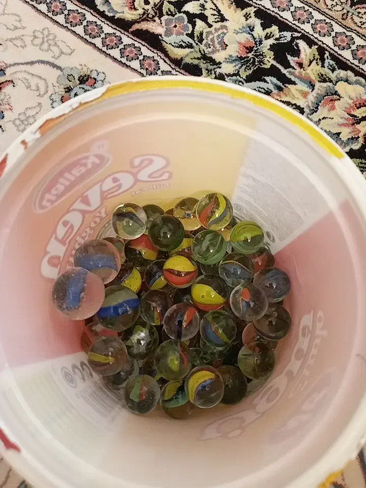 تیله بازی|اسباب‌‌بازی|قائن, |دیوار