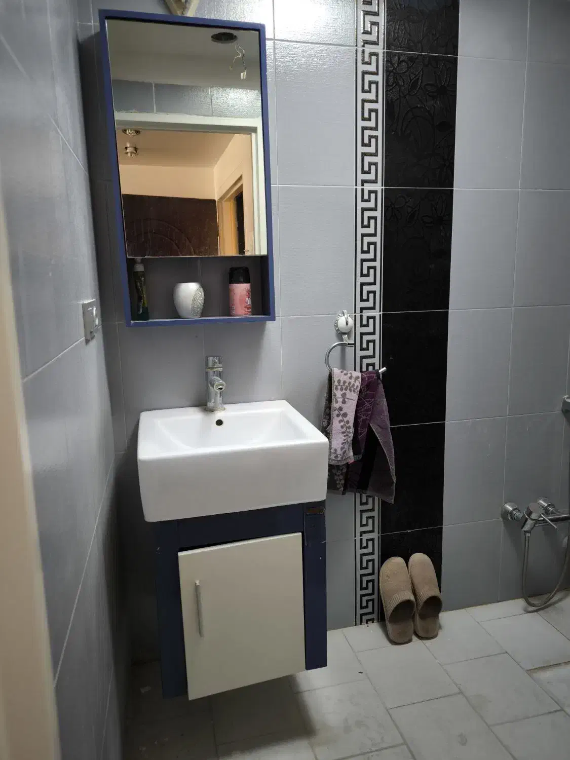 روشویی کابینت دار و اینه سالم همراه شیر|لوازم سرویس بهداشتی|تهران, شهرک پاسداران|دیوار