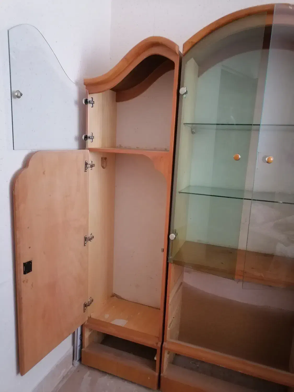 کمد(کمد لباس و ویترین)|جاکفشی، کمد، دراور|کاشان, فین کوچک|دیوار