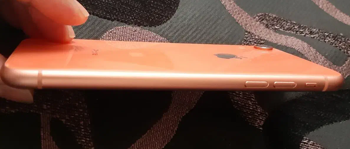 آیفون xr .تک سیم. ۱۲۸ گیگ|موبایل|قم, نیروگاه|دیوار