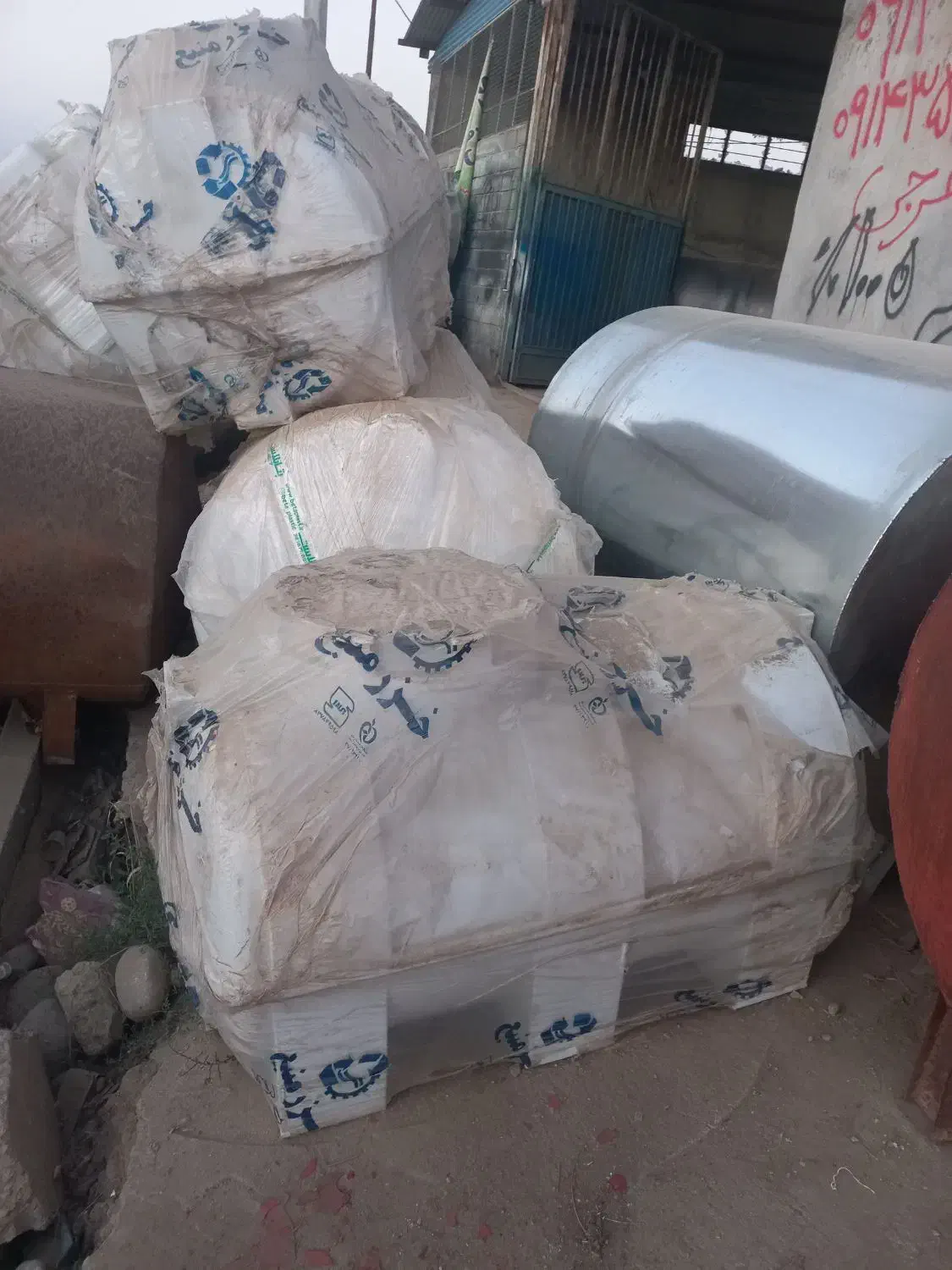 انواع تانکر گالوانیزه و پلاستیکی و کانکس و آخُر|مصالح و تجهیزات ساختمان|پارس‌آباد, |دیوار