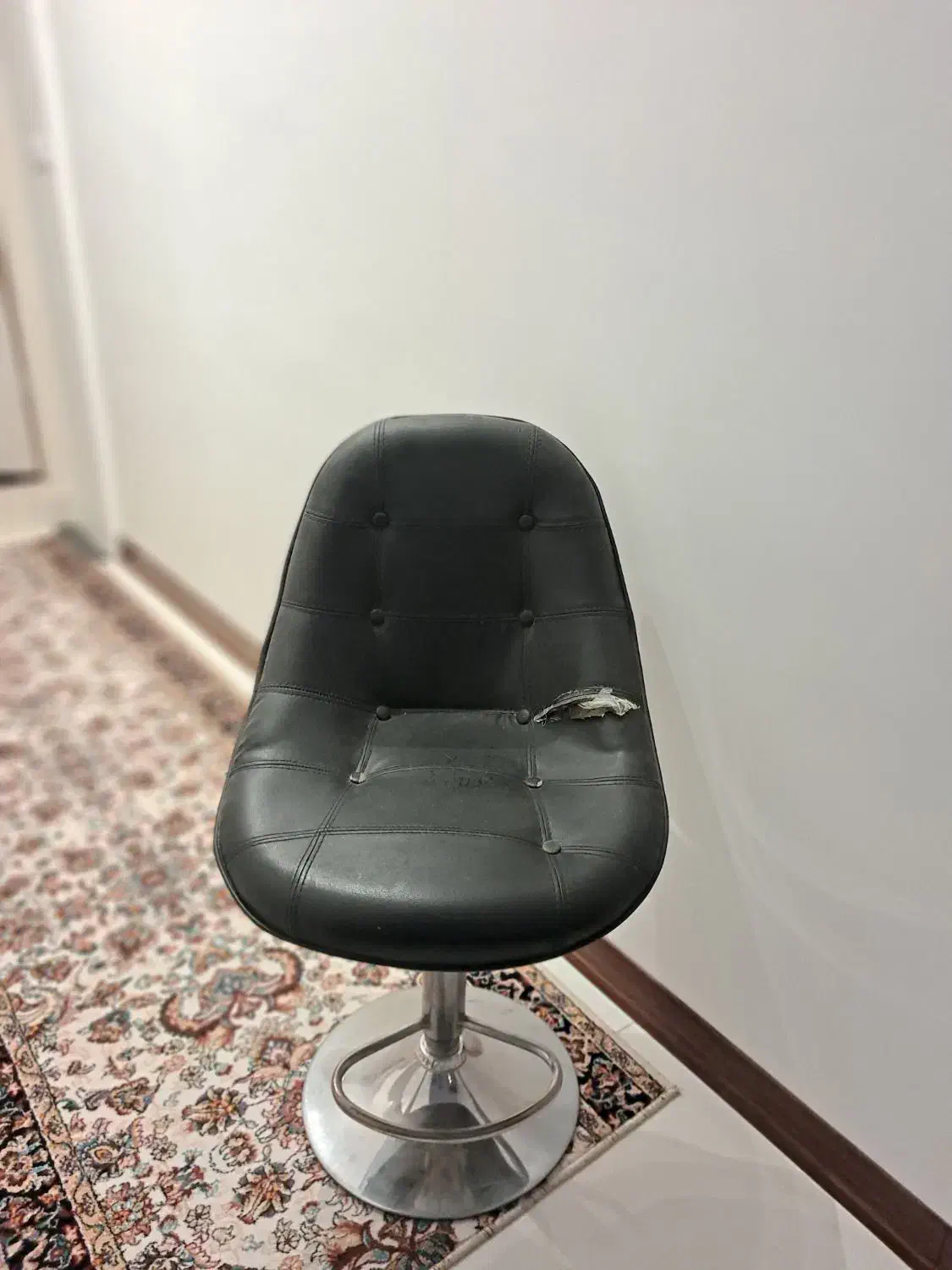 صندلی جک دار|مبلمان اداری|قم, باجک دو|دیوار